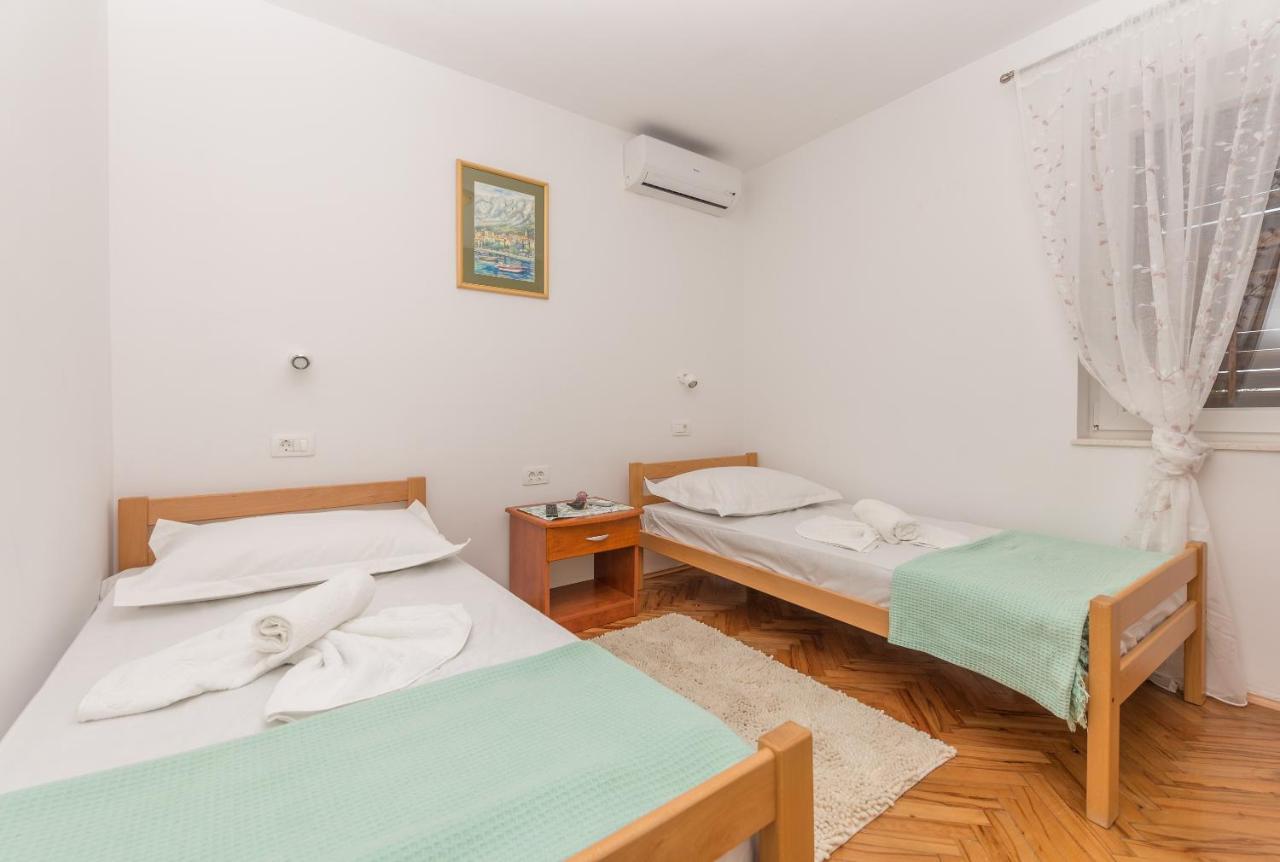 Apartment Strawberry Makarska Dış mekan fotoğraf