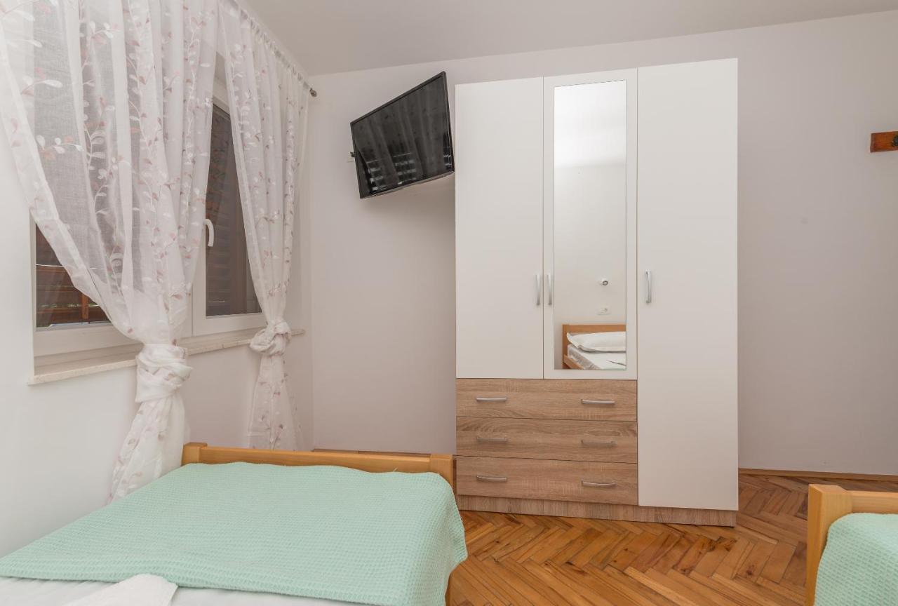 Apartment Strawberry Makarska Dış mekan fotoğraf