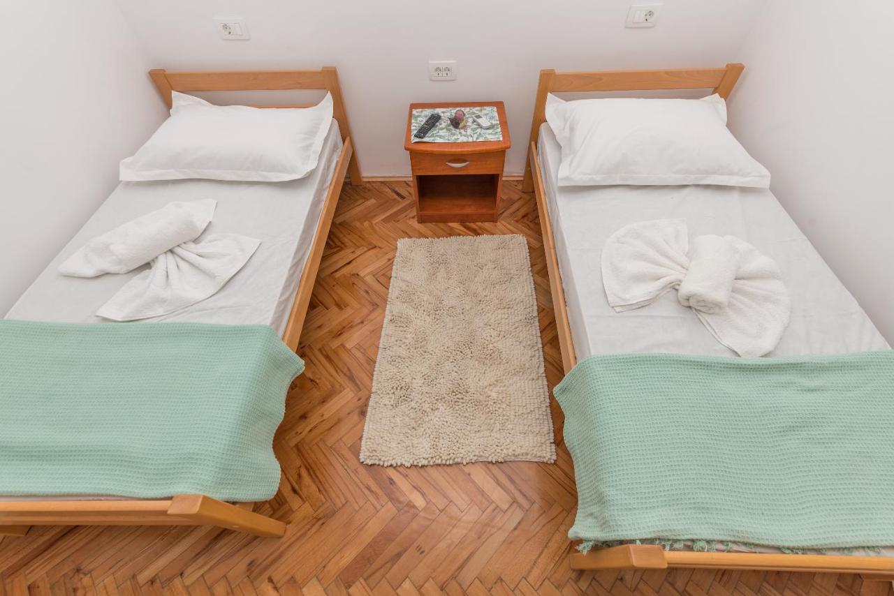 Apartment Strawberry Makarska Dış mekan fotoğraf