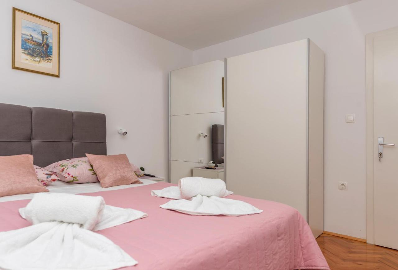 Apartment Strawberry Makarska Dış mekan fotoğraf